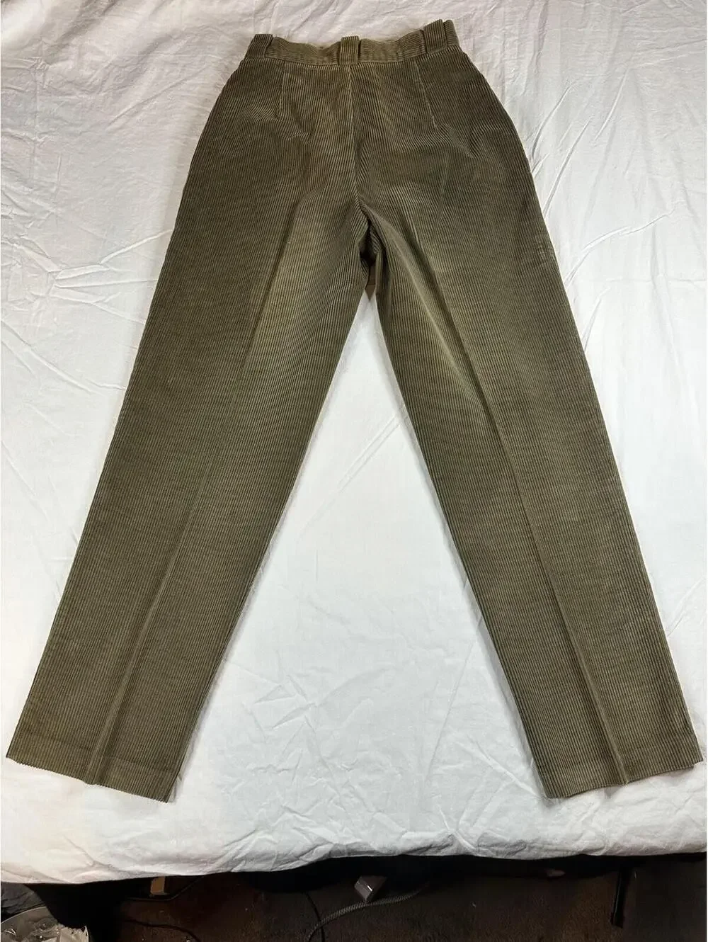 ✨🌿 Vintage Weathervane USA Olive Corduroy High Waist Pleated Pants Size 6🌿✨ - Picture 8 of 16